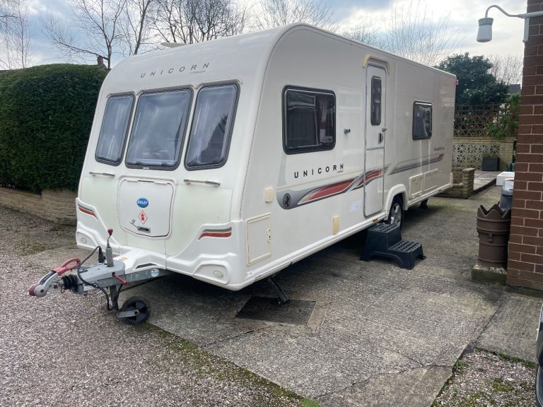 Bailey Unicorn Valencia 4 Berth Single Axel