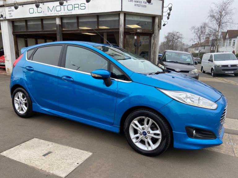 2016 Ford Fiesta 1.25 16v Zetec 5-Door Candy Blue SAT-NAV Zetec-S Body kit
