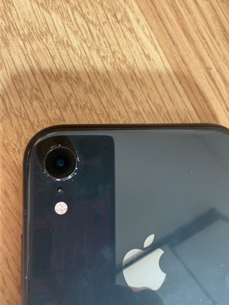 VGC GENUINE APPLE IPHONE XR 64GB + x2 CASETIFY CASES AND APPLE ACCESSORIES