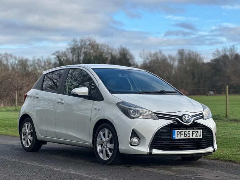 2015 Toyota Yaris 1.5 Hybrid Sport 5dr CVT HATCHBACK Petrol/Electric Hybrid Automatic