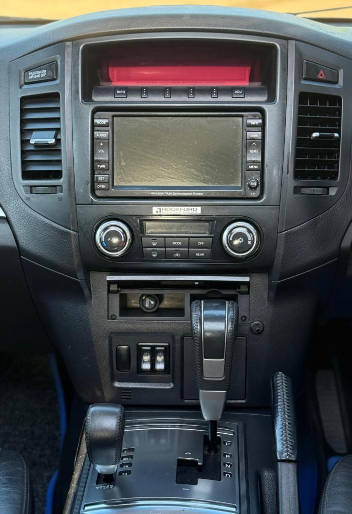 2008 Mitsubishi Shogun 3.2 DI-DC Elegance Auto 4WD Euro 4 5dr LWB Diesel