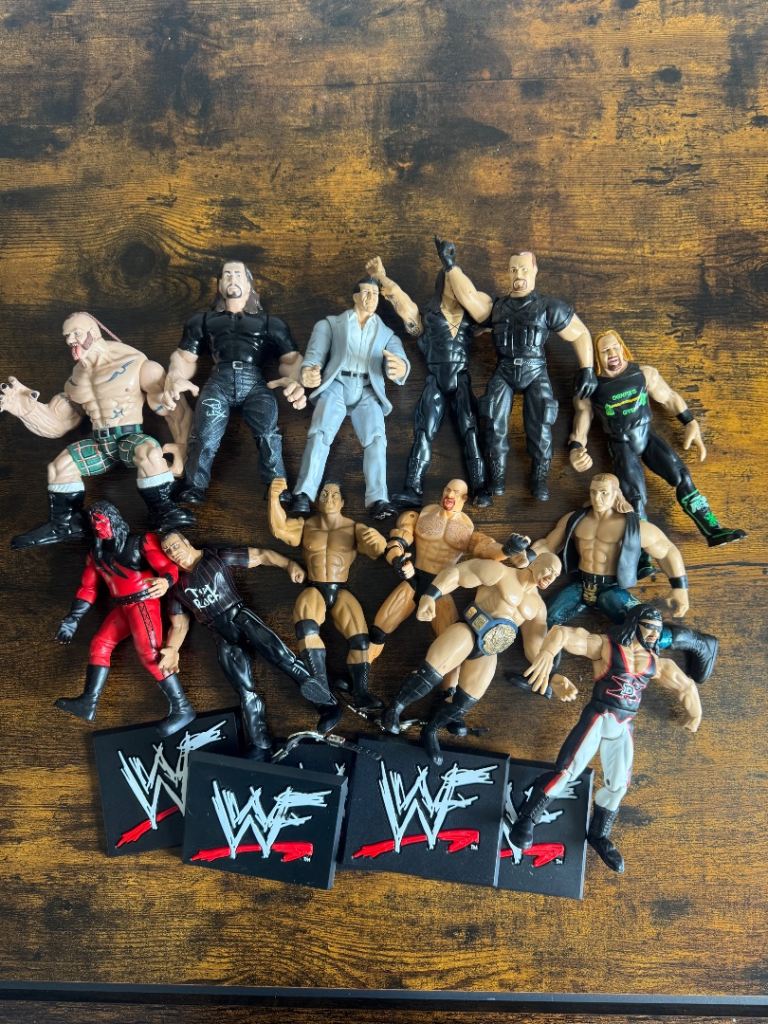 WWF Wrestling Figures Bundle – Vintage 1996 Jakks Pacific / Titan Sports – 13 Figures