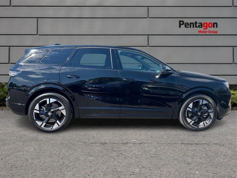  Vauxhall Grandland Electric 73kwh Ultimate Suv 5dr Electric Auto 213 Ps