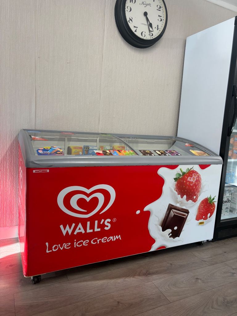 Walls ice cream chest freezer 
