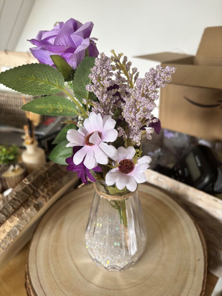 Purple/Lilac table wedding table accessories 