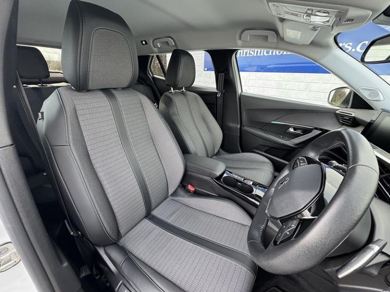 2021 Peugeot 2008 1.2 PureTech 130 Allure 5dr EAT8 HATCHBACK PETROL Automatic