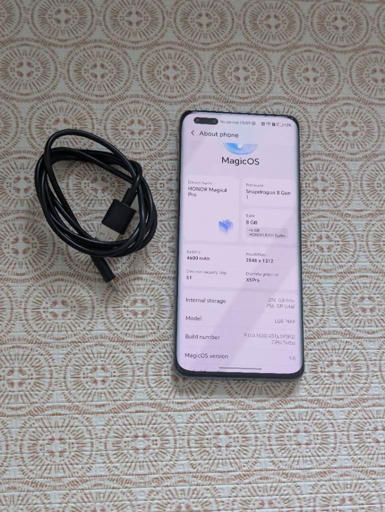 Honor Magic 4 Pro 256GB, Black, Unlocked, Dual SIM Smartphone in immaculate condition 