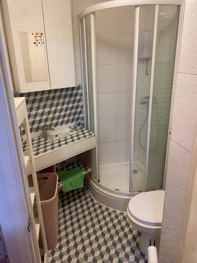 Room for rent kingston Road, Wimbledon , SW19 1LJ