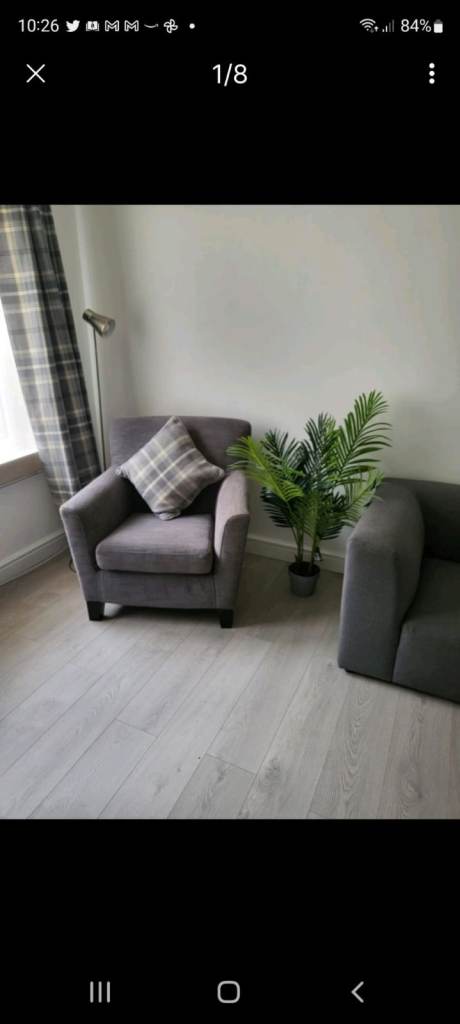 Stunning very central but quiet  2 spacious double bedroom flat with private parking 