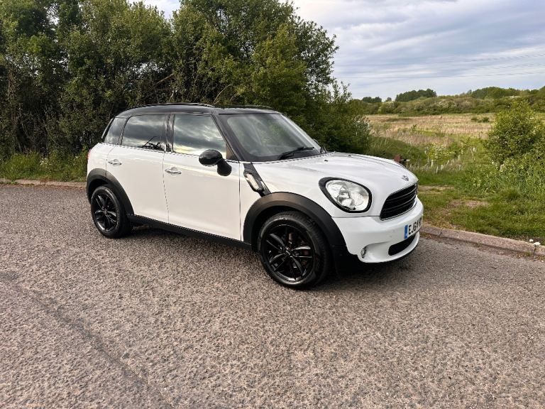 MINI COUNTRYMAN COOPER D 1.6L 2014 WHITE 6 SPEED MANUAL Central Display, BT Audio, DAB