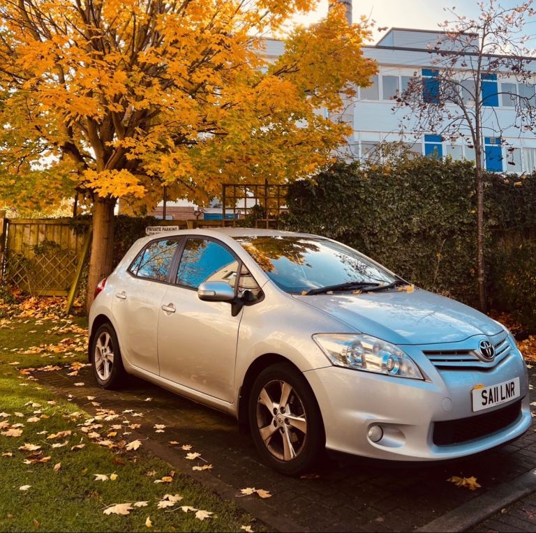 Toyota, AURIS, Hatchback, 2011, Manual, 1329 (cc), 5 doors