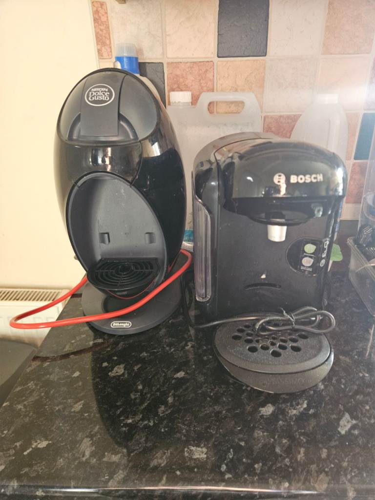 Bosch Tassimo Coffee Machine & De'Longhi Dolce Gusto