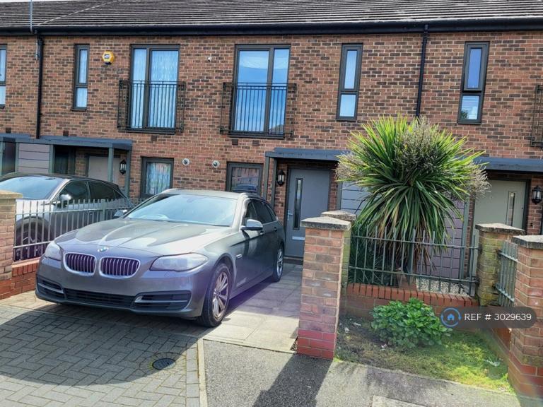 2 bedroom house in Kean Crescent, London, RM8 (2 bed) (#3029639)