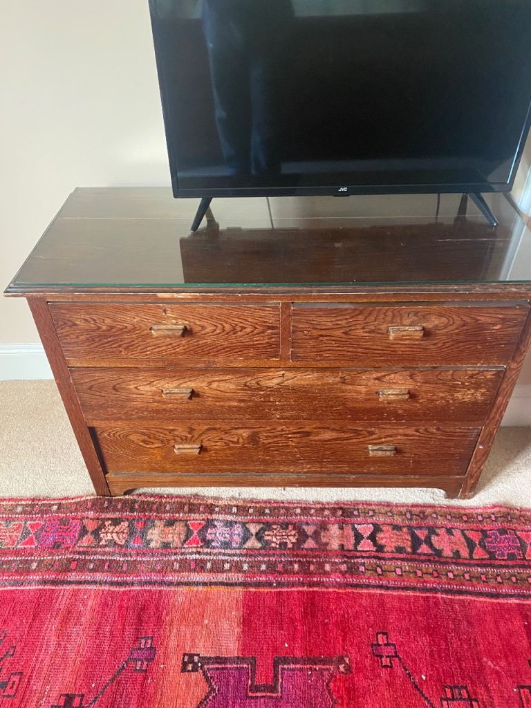 TV stand / storage drawers