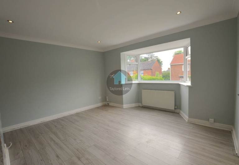 GREAT 3 BEDROOM PROPERTY TO RENT IN WEST DENTON - AVAILABLE IMMEDIATELY - £1,005PCM