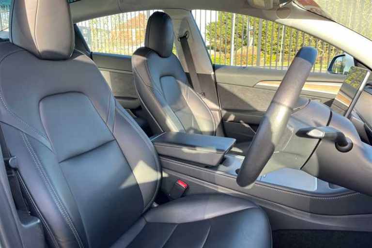 2021 Tesla Model 3 (Dual Motor) Long Range Saloon 4dr Electric Auto 4WDE (346 ps) Saloon Electric...