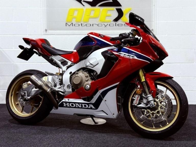Honda CBR1000RR Fireblade SP! RACE FIT EXHAUST! EXTRAS! FANTASTIC CONDITION