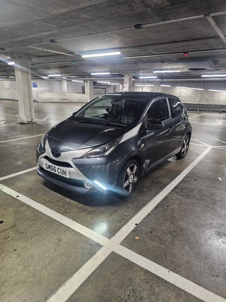 Toyota, AYGO, Hatchback, 2017, Manual, 998 (cc), 5 doors