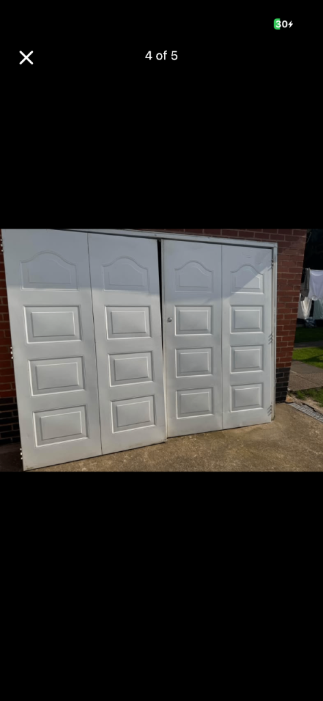 Garage doors and frame 