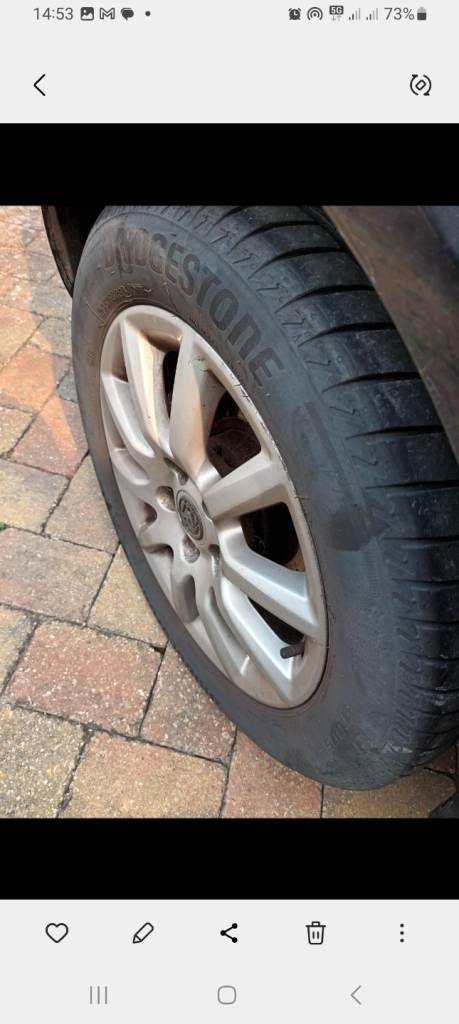 Bridgestone tyres 16 inch with alloys