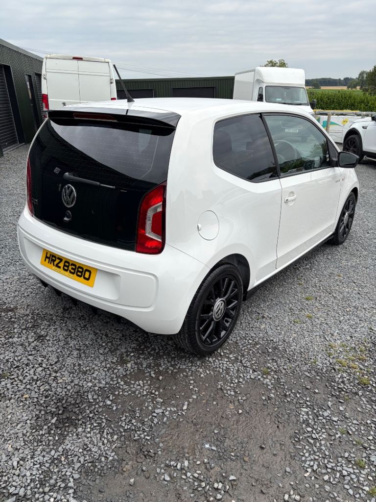 VW ROCK UP, LIMITED EDITION HEATED SEATS 6 months warranty 2014, Manual, 999 (cc), 3 doors