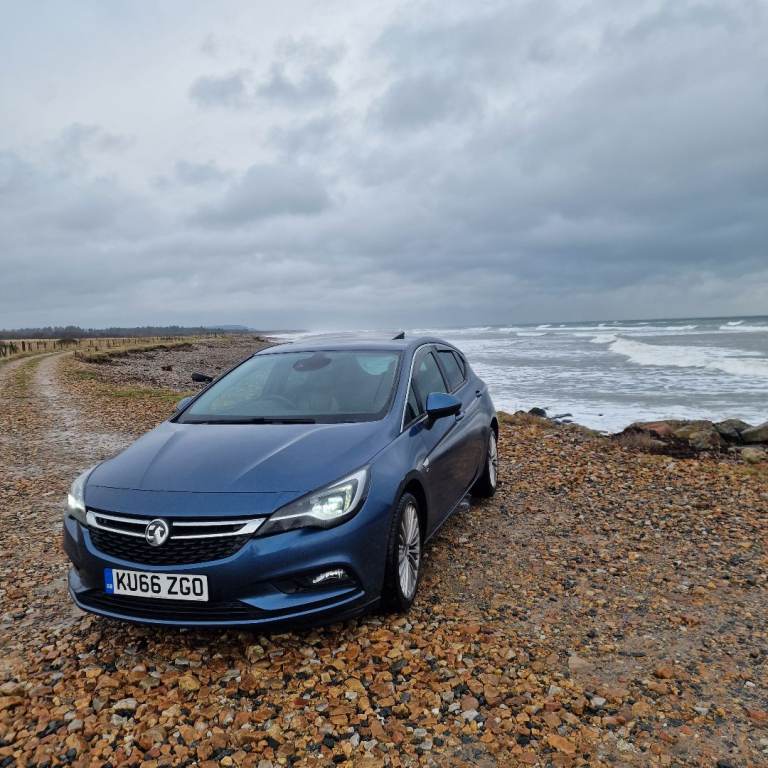 Vauxhall, ASTRA ELTIE NAV  2016/2017, Manual, 1598 (cc), 5 doors