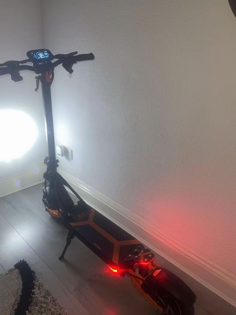 KuKirin G2 Max Electric Scooter – As Good As New
