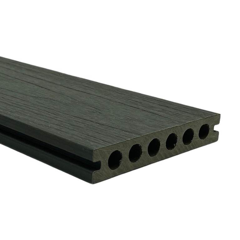 3.9M COMPOSITE DECKING BOARDS 