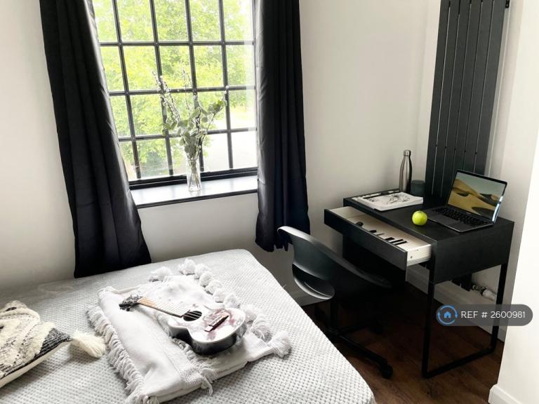 1 bedroom in Stockley Street, Northampton, NN1 (#2600981)