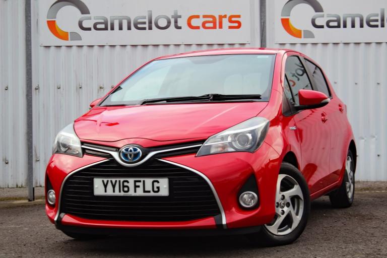 image for TOYOTA YARIS 1.5 VVT-h Icon 2016