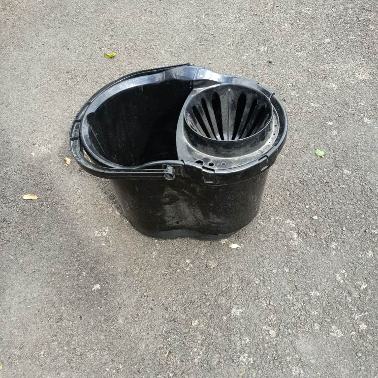 Black Mop Bucket 