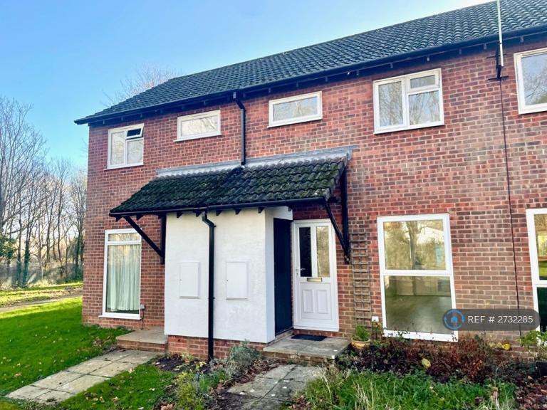 2 bedroom house in Harvester Way, Lymington, SO41 (2 bed) (#2732285)