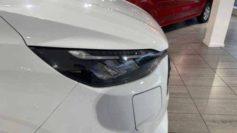  Ford Transit Custom 2.5 PHEV 232ps H1 Van Limited Auto Van Plug-In Hy Automatic