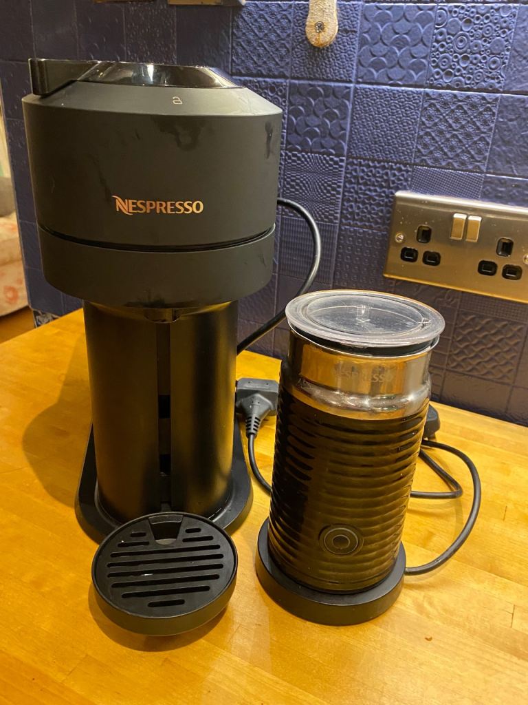 Nespresso Coffee Machine and Milk Frother