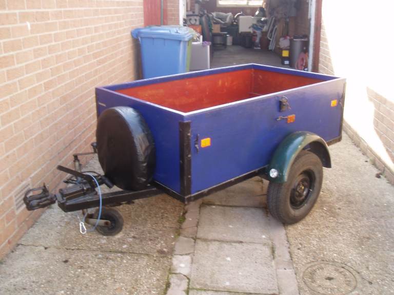 5x3 braked trailer  £150 ono