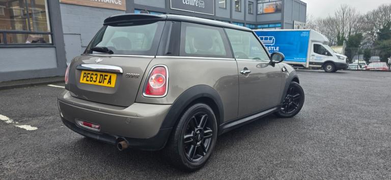 2013 MINI Hatch 1.6 Cooper 3dr HATCHBACK Petrol Manual