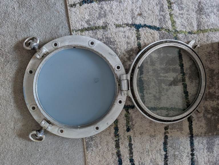 Port Holes Heavy duty aluminium with tempered glass 