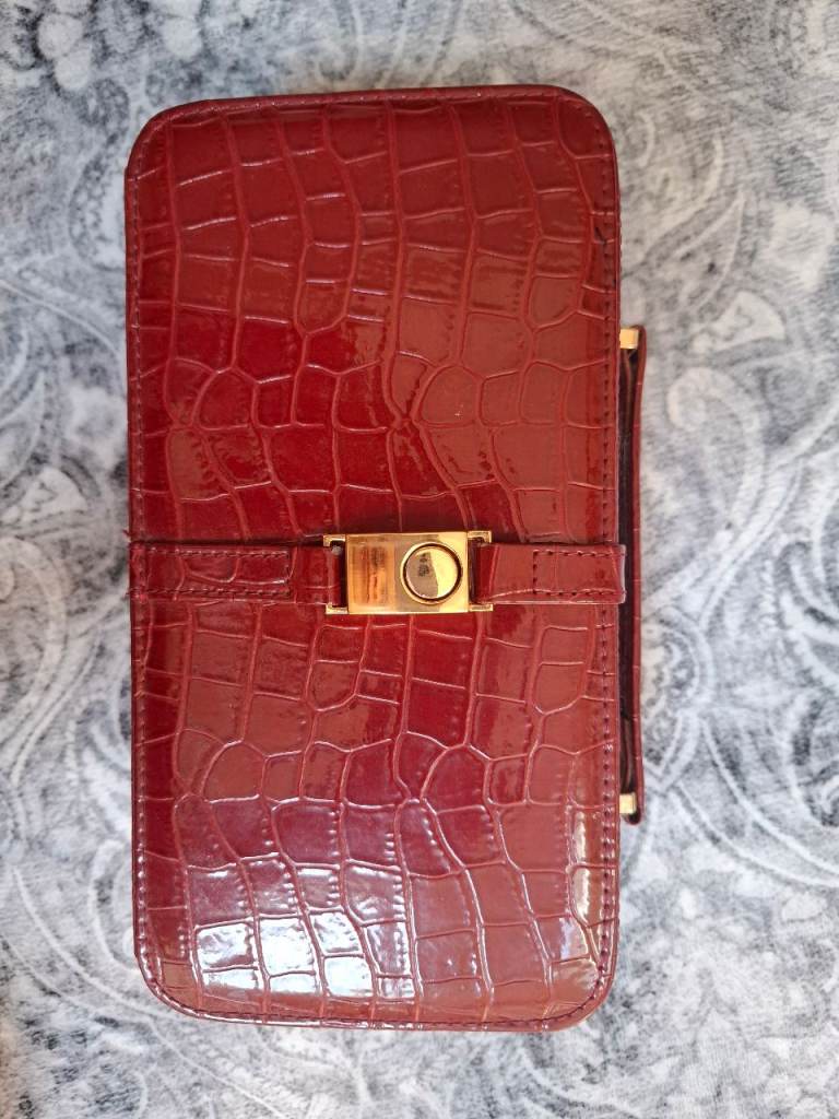 Burgundy Croc Faux Leather jewelry box with Gold Clasp