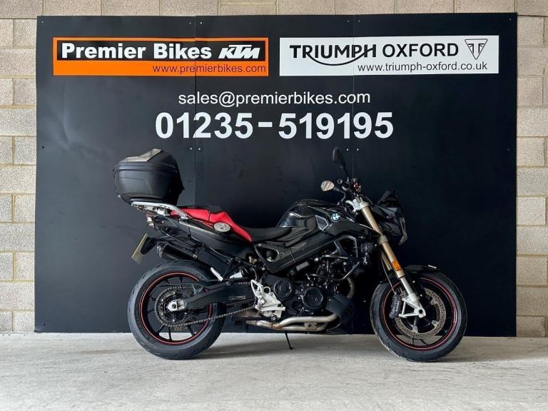 STUNNING LOW MILEAGE 2018/18 BMW F 800 R MOTORCYCLE 