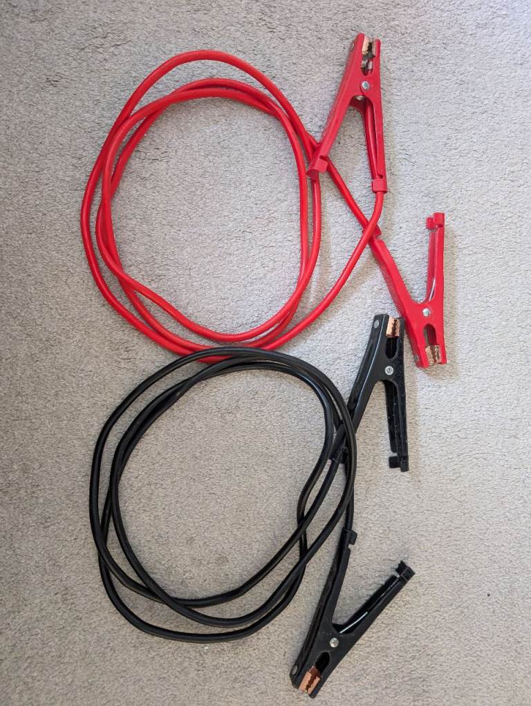 Jump leads. Heavy duty 