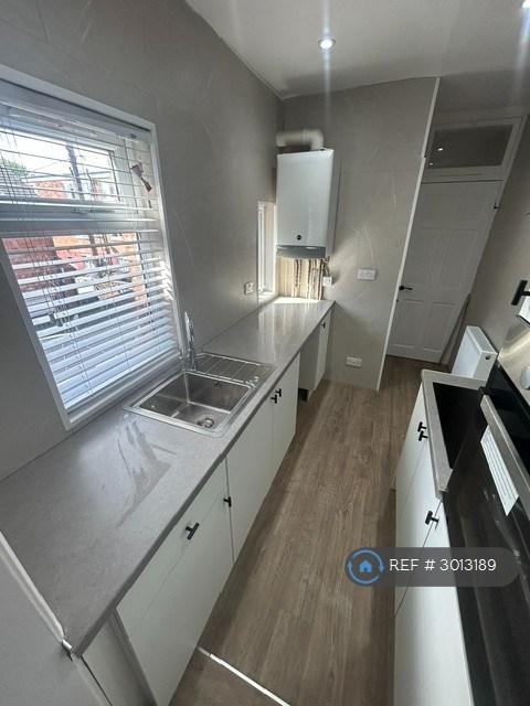 3 bedroom flat in Richmond Road, South Shields, NE34 (3 bed) (#3013189)