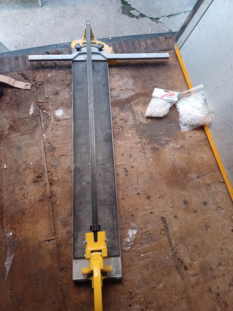 Tile cutter 1mts 