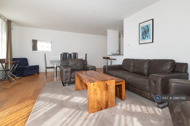 2 bedroom flat in Bondway, London, SW8 (2 bed) (#2960762)