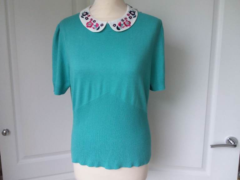 Oasis Short Sleeved Turquoise Green Jumper with Embellished Removable Collar Size L (New with Tag)