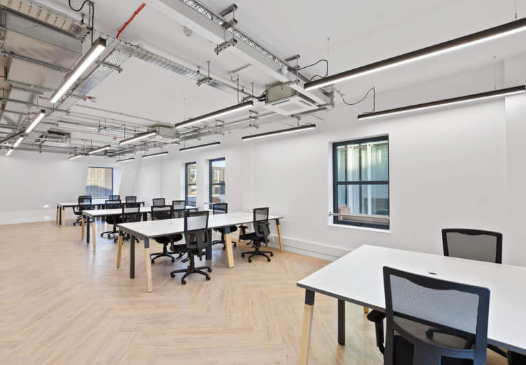 Chancery Lane EC4A Serviced Offices - Sizes From 6 to 85 Desks - Flexible Furnished Spaces