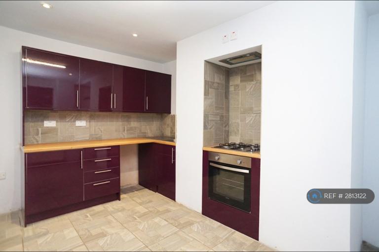 2 bedroom house in Summer Street, Halifax, HX1 (2 bed) (#2813122)