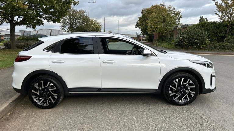 2025 Kia XCeed 1.5 T-GDi MT 3 HATCHBACK Petrol Manual