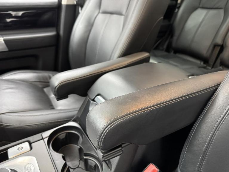 2016 Land Rover Discovery 3.0 SDV6 Landmark 5dr Auto ESTATE DIESEL Automatic