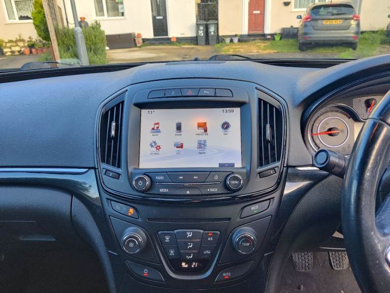 Vauxhall, INSIGNIA, Estate, 2016, Manual, 1598 (cc), 5 doors