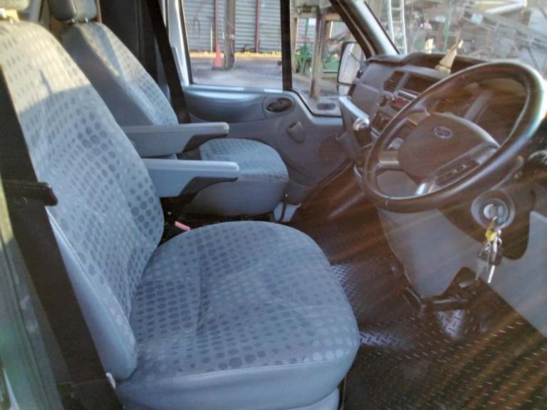 PLEASE BE AWARE THIS VEHICLE HAS BEEN STOLEN 